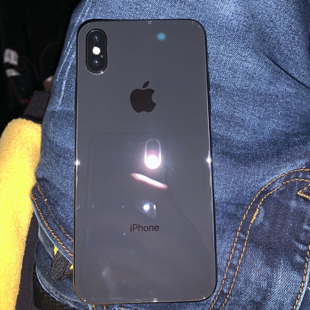 iPhone X